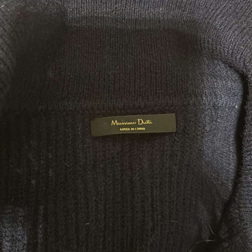 Massimo Dutti Deep Blue V-Neck Sweater - Picture 6 of 6